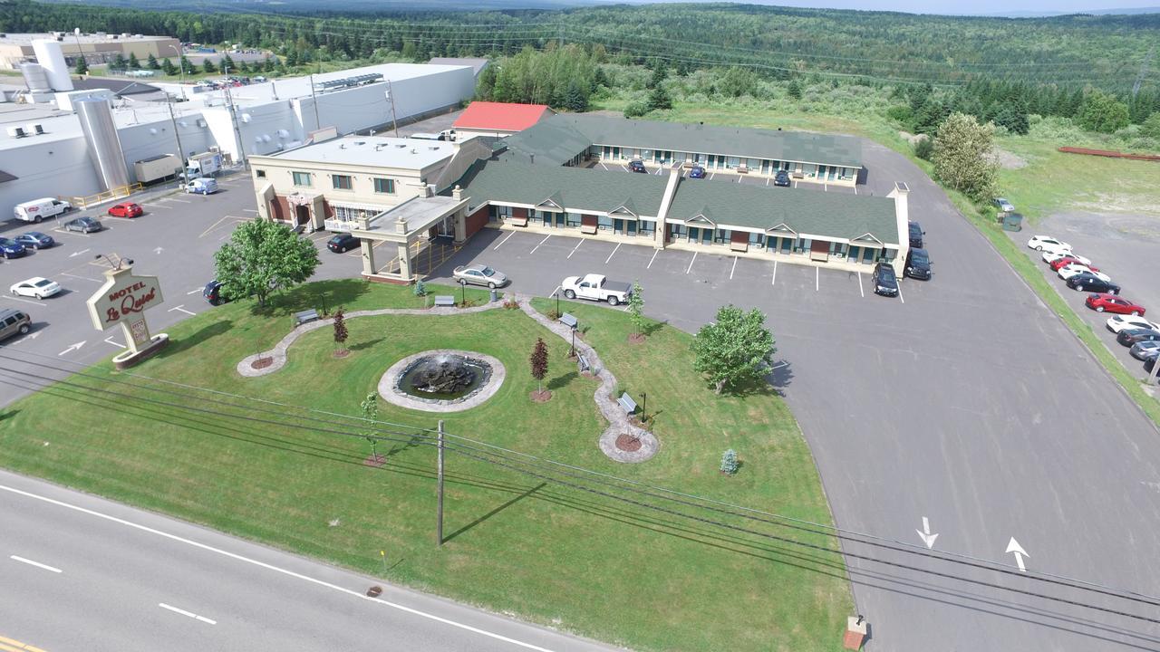 默特尔勒凯尔特酒店 Lac-Mégantic 外观 照片
